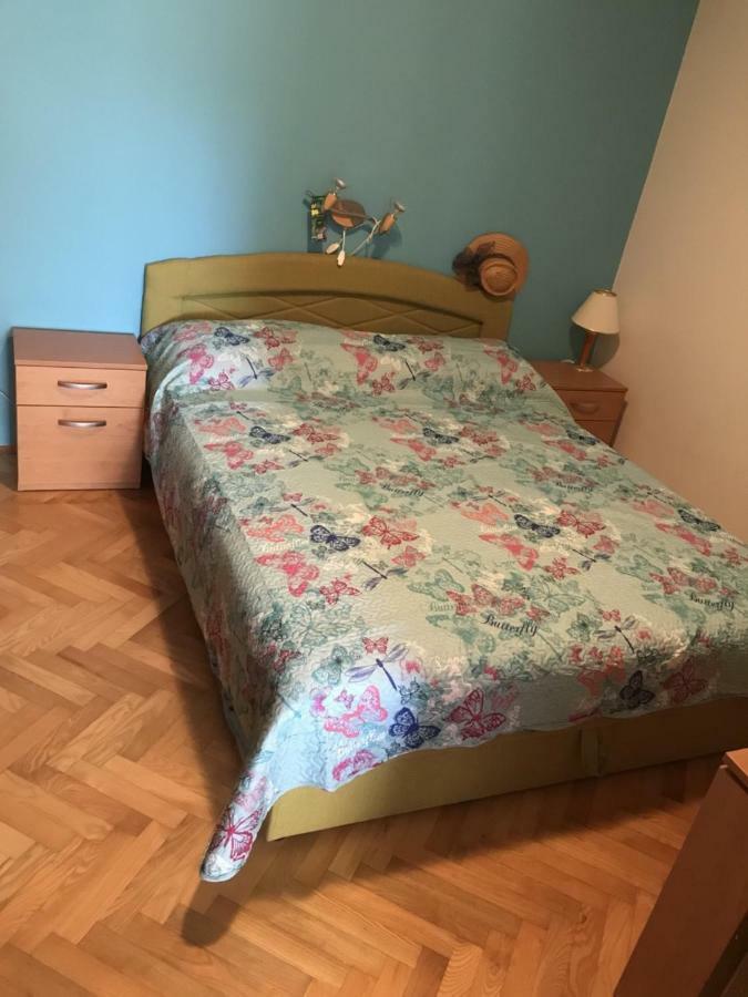 Apartment Jasna B Omisalj ภายนอก รูปภาพ